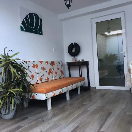 Casa Dos Capinha * Калдаш-да-Раинья