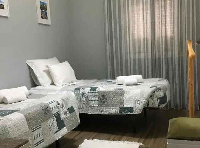 בית נופש Casa Dos Capinha קלדס דה ריינה